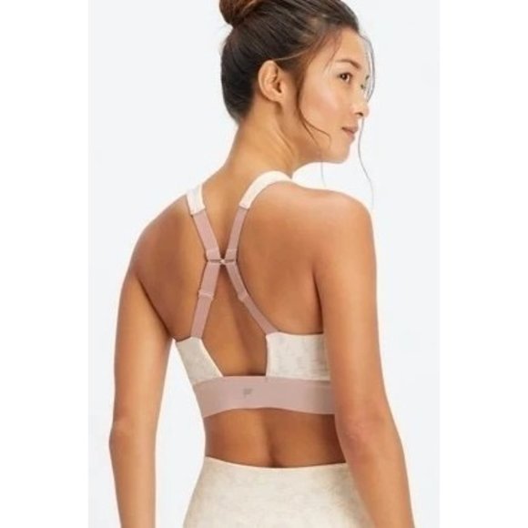 New Fabletics All Day Every Day Bra Size Medium Sports Bra - Picture 3 of 7